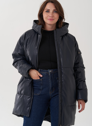 Женский пуховик синего цвета из эко кожи