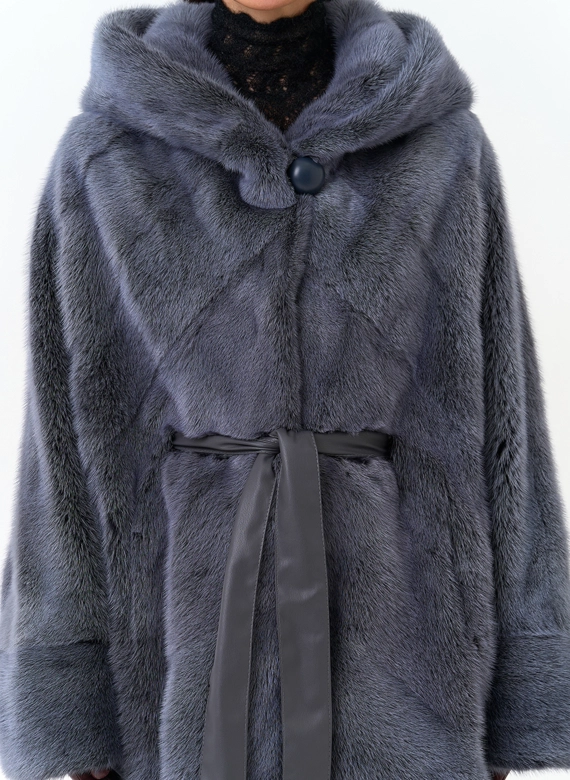 Женская норковая шуба с капюшоном фото