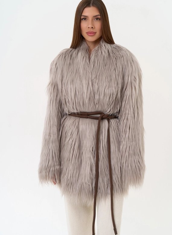 Женская шуба из эко меха с декоративным поясом