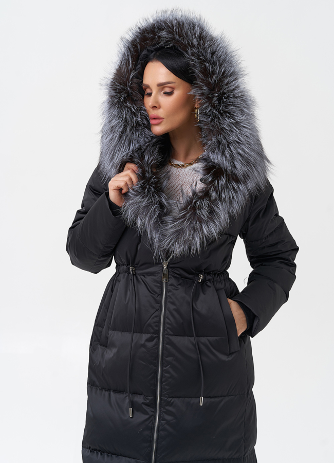 Женский пуховик с отделкой из меха чернобурки модель № 28524 универмаг малина