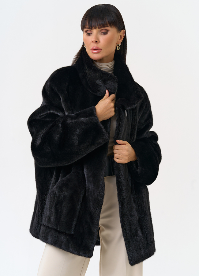 Женская шуба из скандинавской норки с воротником стойкой модель № 31633 универмаг малина