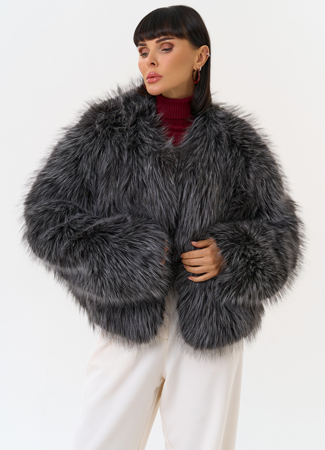 Короткая куртка из эко меха с декоративным поясом модель № 31262 универмаг малина