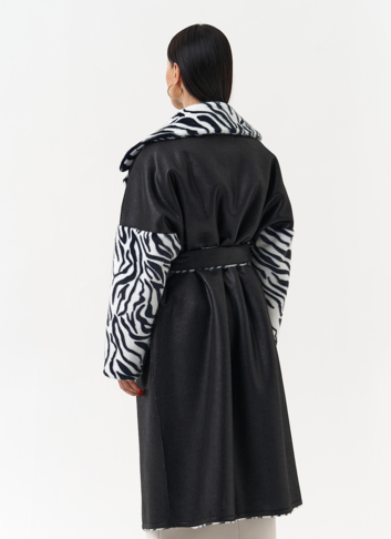 Двухстороннее пальто из эко замши с английским воротником