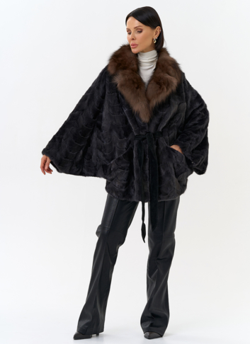 Шуба из меха норки с воротником из меха лисы