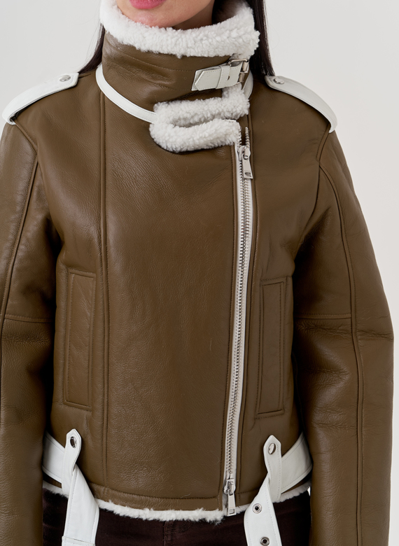 Женская дубленка пилот 