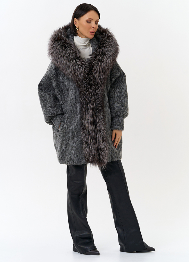 Женский удлиненный пуховик с отделкой из меха чернобурки модель № 31878 универмаг малина