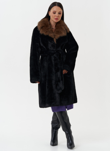 Шуба из эко меха с отделкой из искусственной куницы
