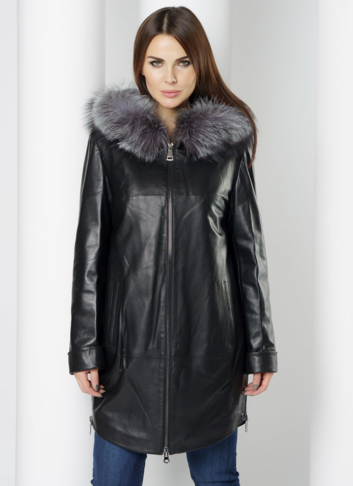 Утепленное полупальто из натуральной кожи с капюшоном 