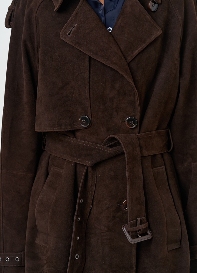 Длинный плащ из натуральной замши коричневого цвета модель № 31192 универмаг малина