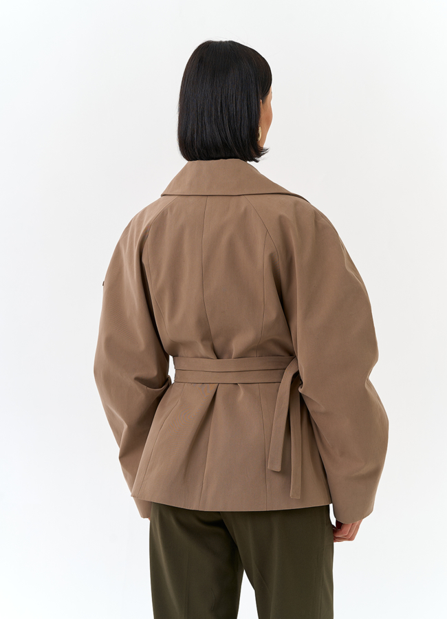 фото Женская куртка с объемными рукавами модель № 32559